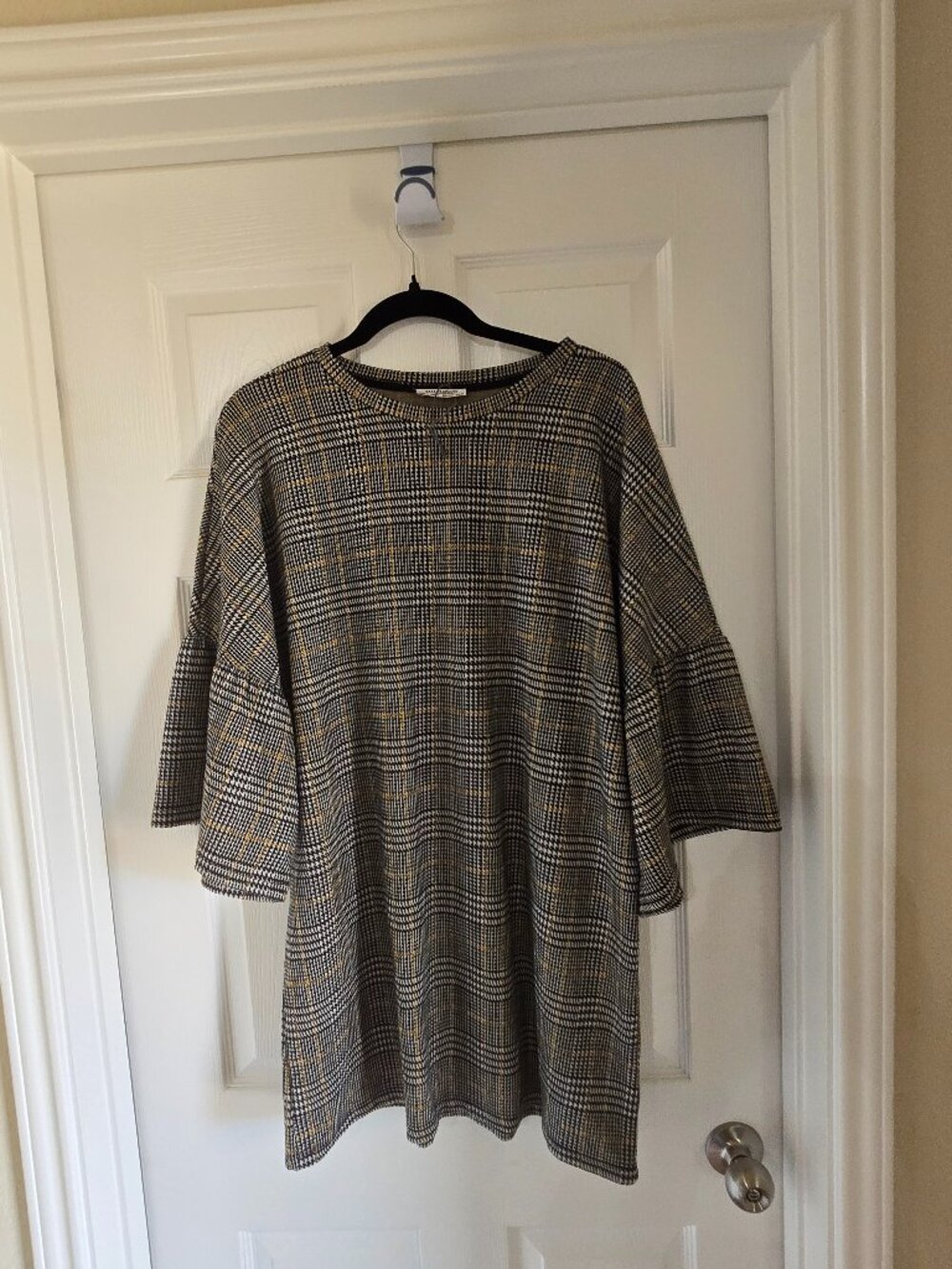 Zara dress size large